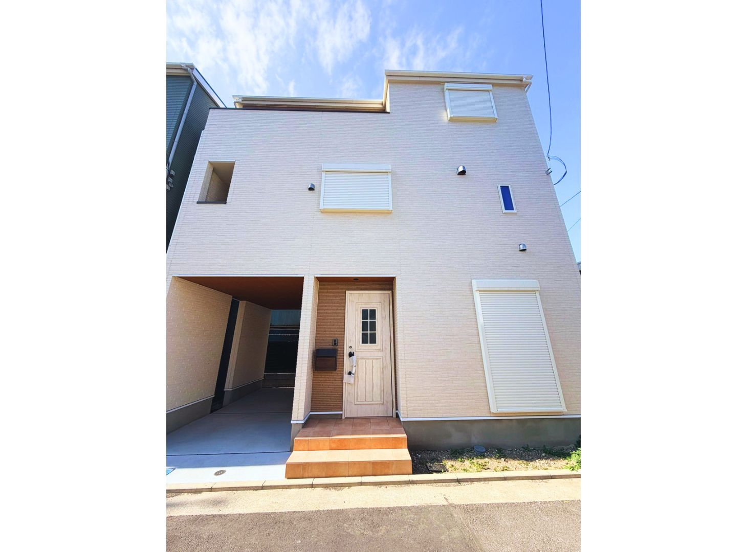 横須賀市安浦町１丁目 新築戸建 2号棟