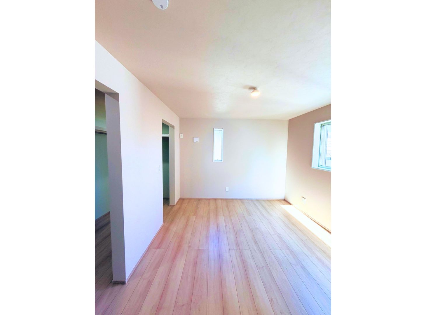 横須賀市安浦町１丁目 新築戸建 2号棟