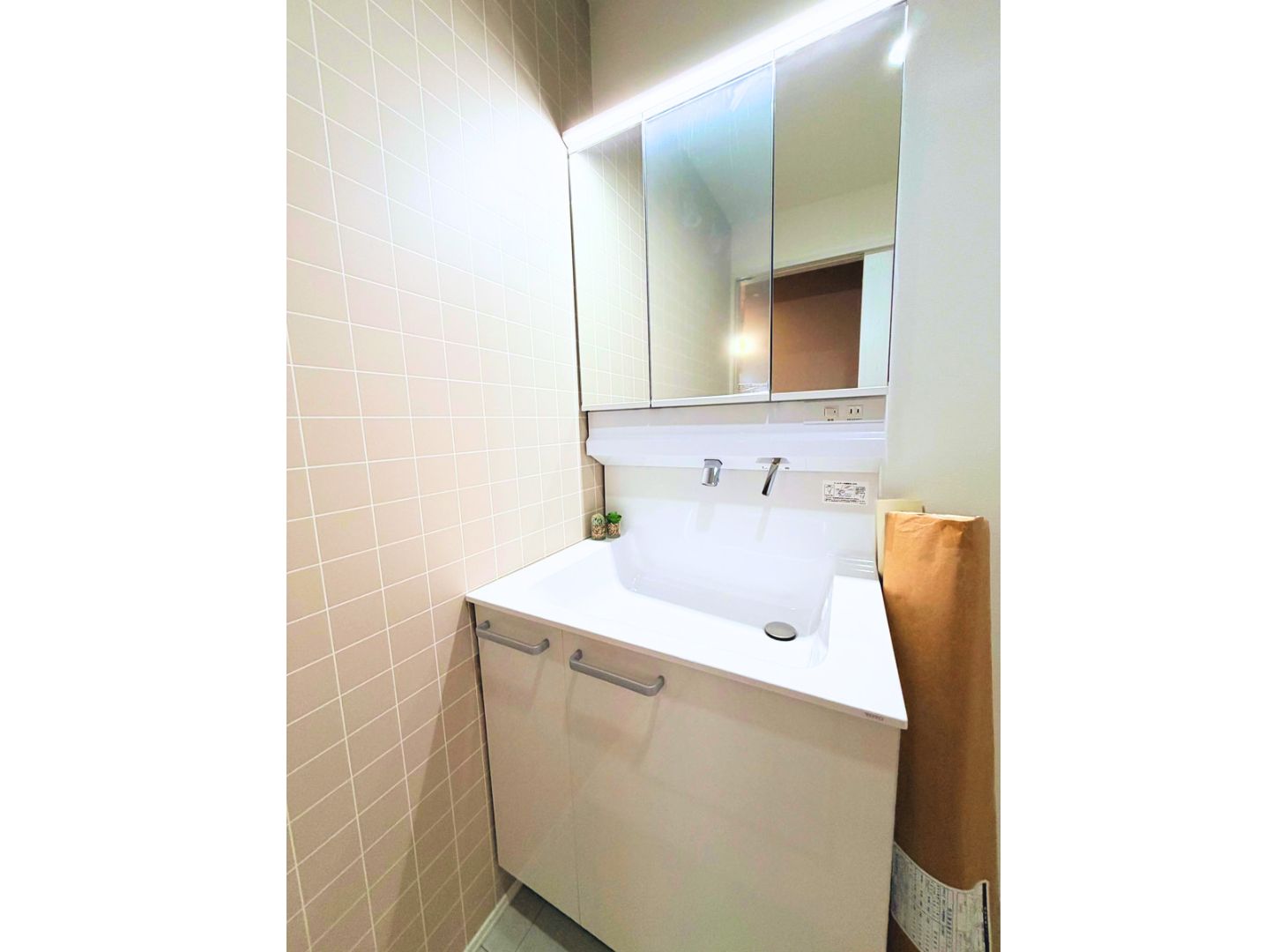 横須賀市安浦町１丁目 新築戸建 2号棟