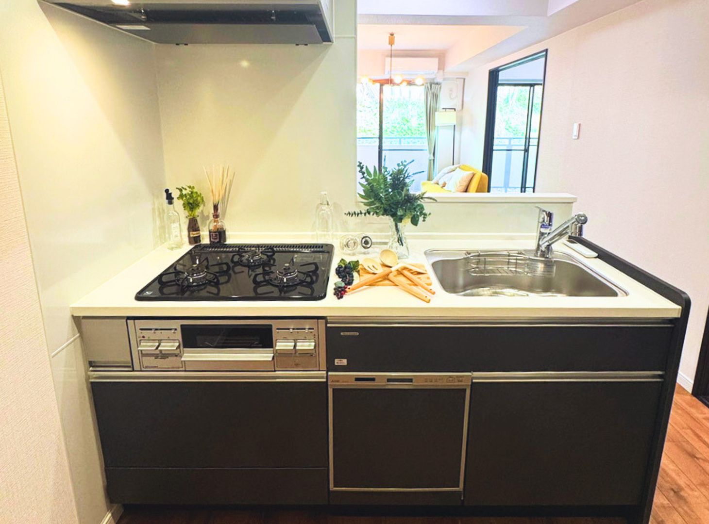 ロイヤルプラザ三ツ沢