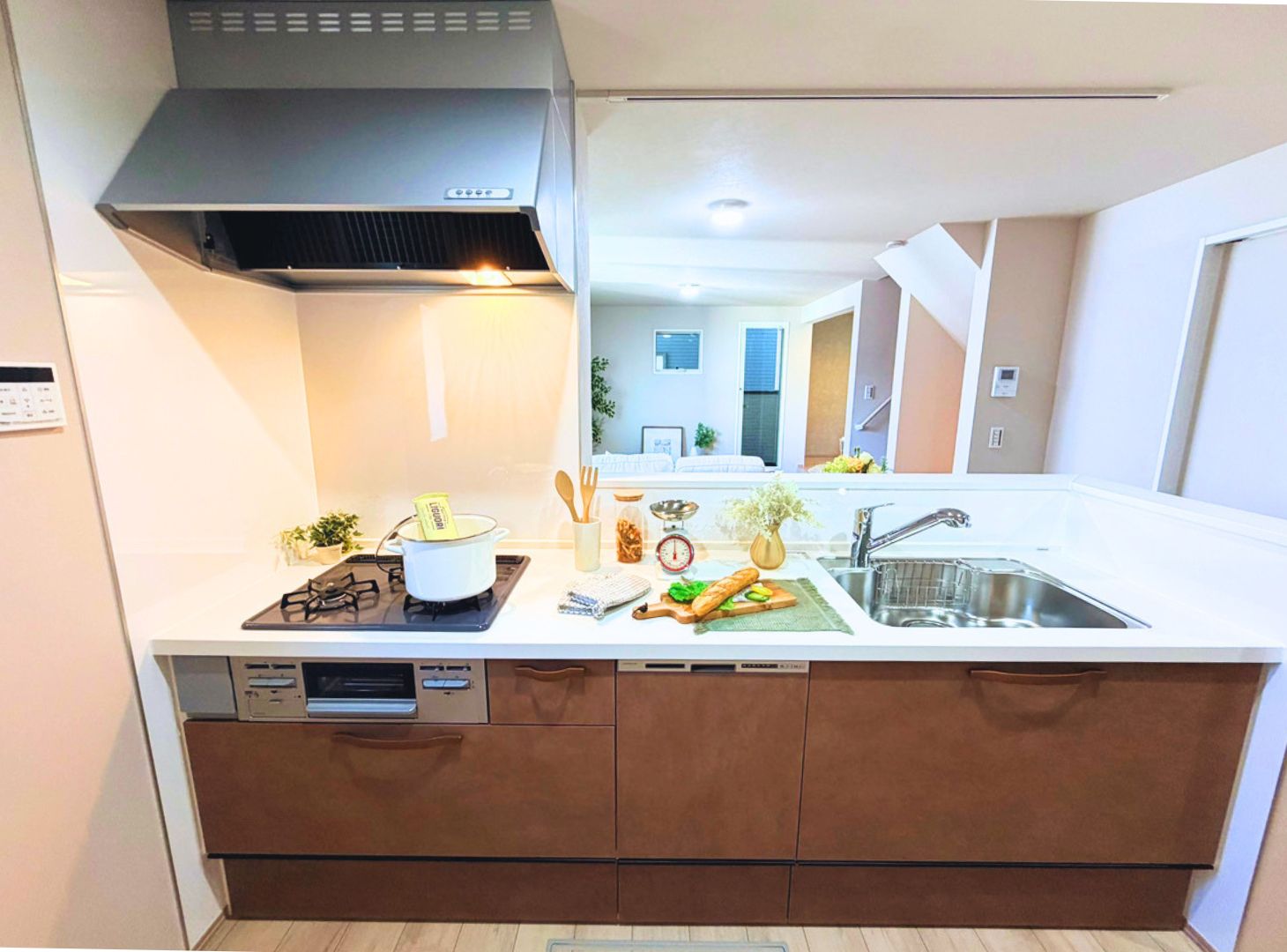 横須賀市安浦町１丁目 新築戸建 2号棟