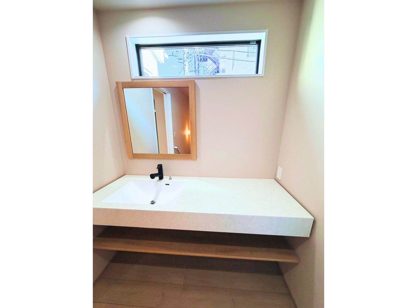 横須賀市安浦町１丁目 新築戸建 2号棟